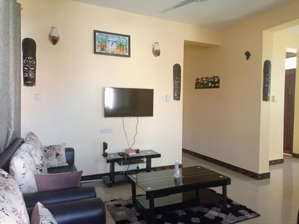 Chibuba Airport Accommodation ดาร์เอสซาลาม ภายนอก รูปภาพ