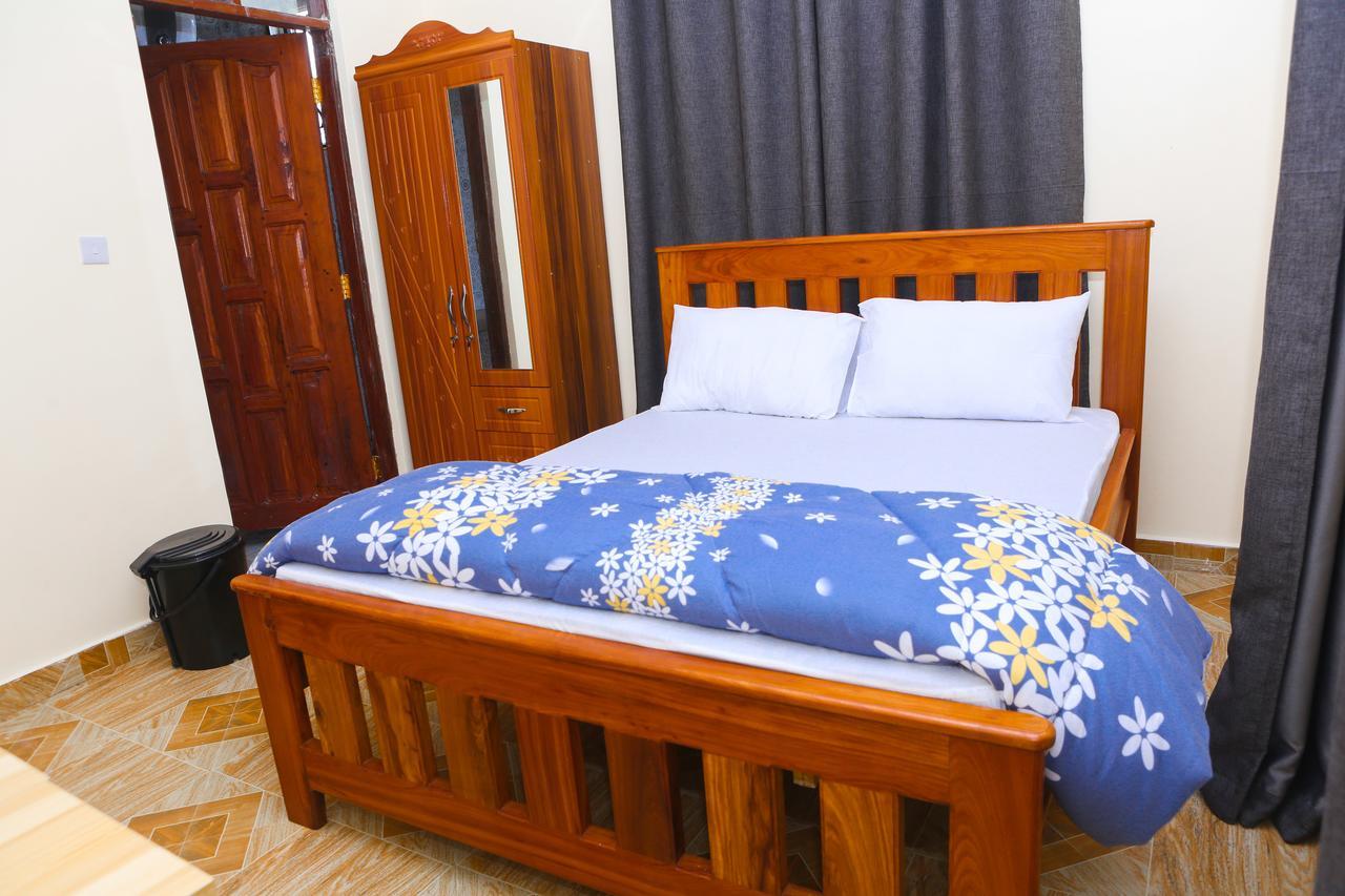 Chibuba Airport Accommodation ดาร์เอสซาลาม ภายนอก รูปภาพ