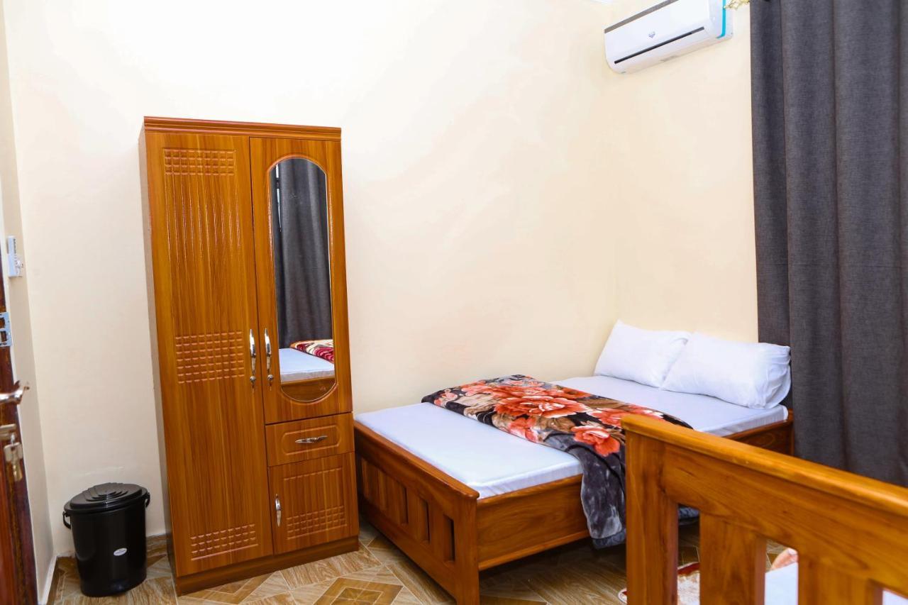 Chibuba Airport Accommodation ดาร์เอสซาลาม ภายนอก รูปภาพ