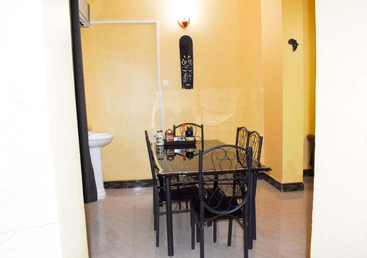 Chibuba Airport Accommodation ดาร์เอสซาลาม ภายนอก รูปภาพ