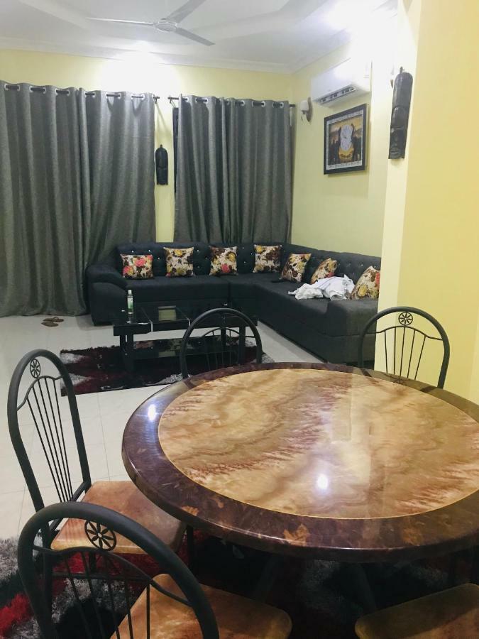 Chibuba Airport Accommodation ดาร์เอสซาลาม ภายนอก รูปภาพ